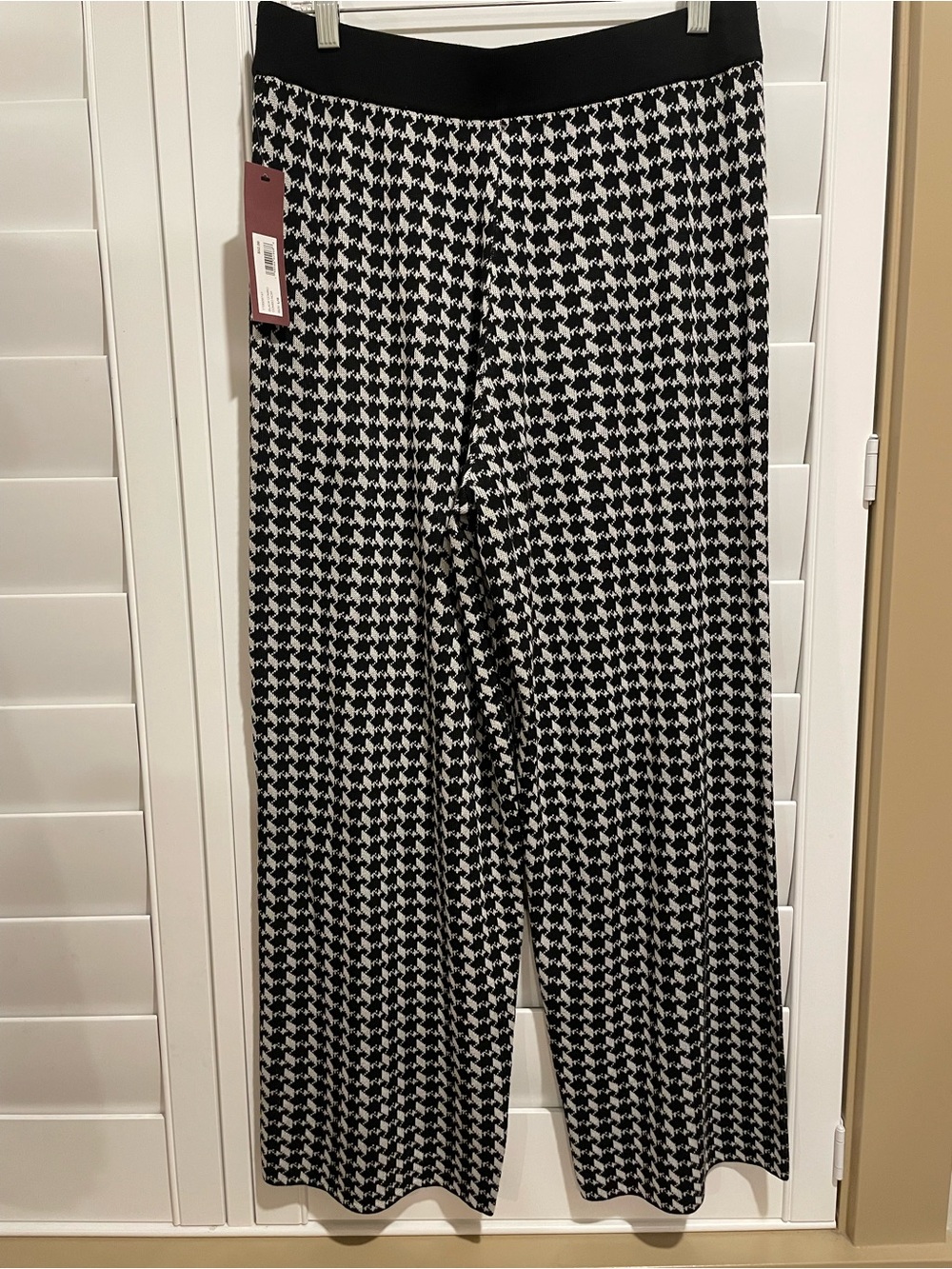 Black & White Houndstooth Wide-Leg Pants